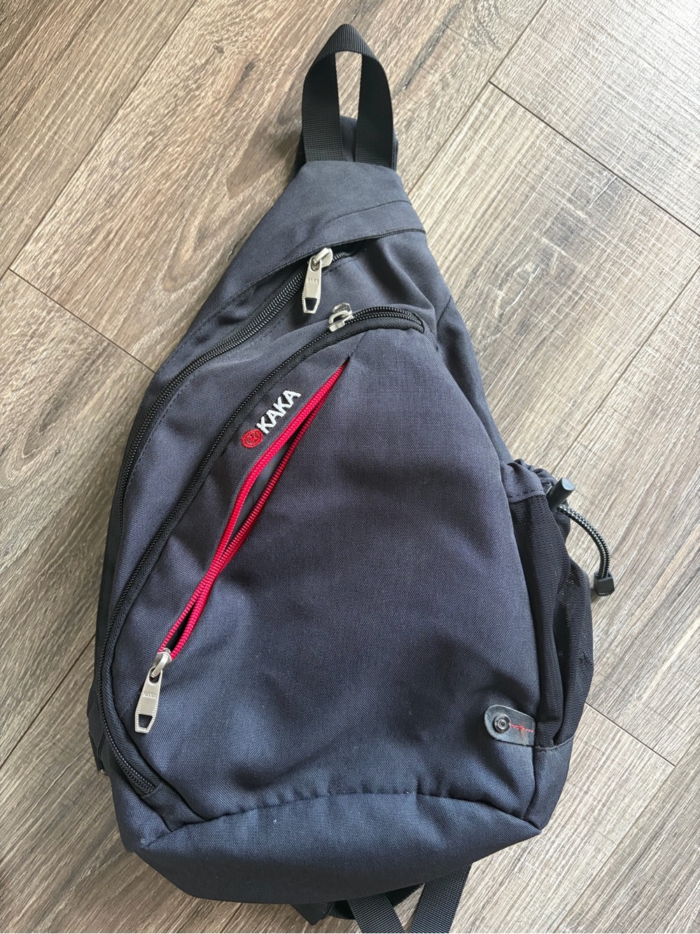 KAKA sling bag